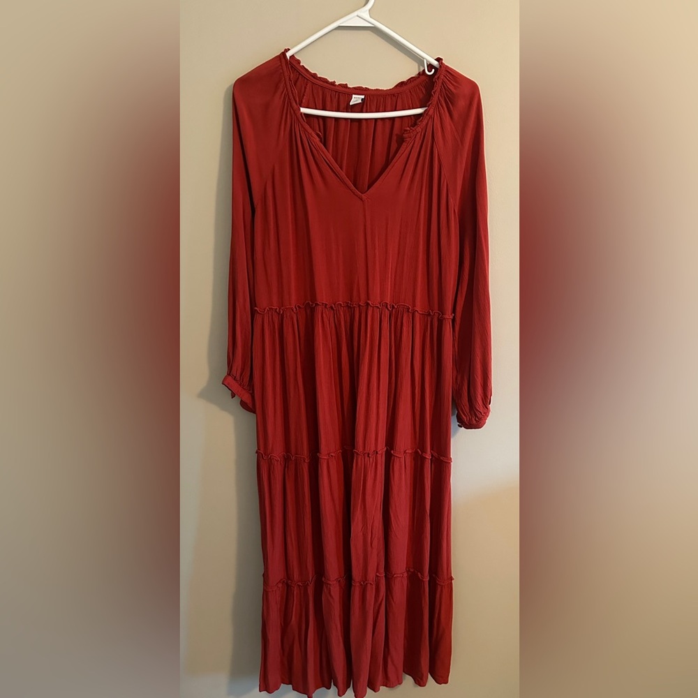 Old Navy Long Sleeve tiered rusty coloured midi dress